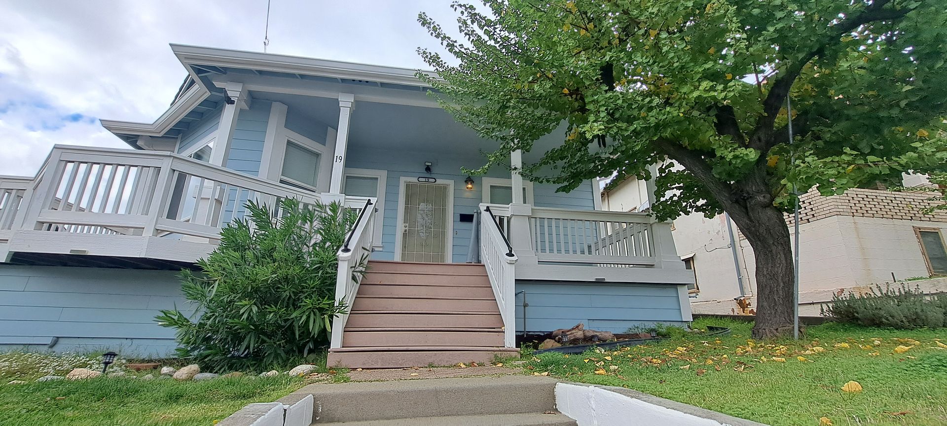 Vacaville House: 19 Vine St.