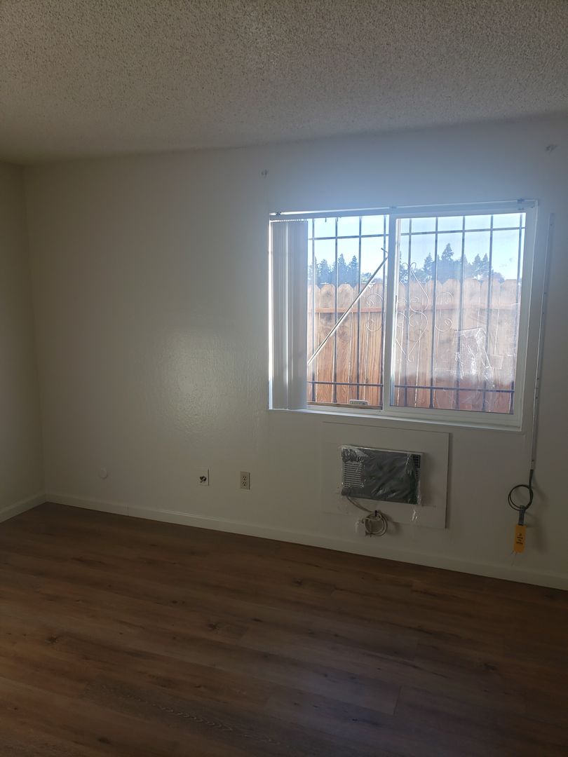 Fairfield Apartment: 2101 Santa Ana Dr.