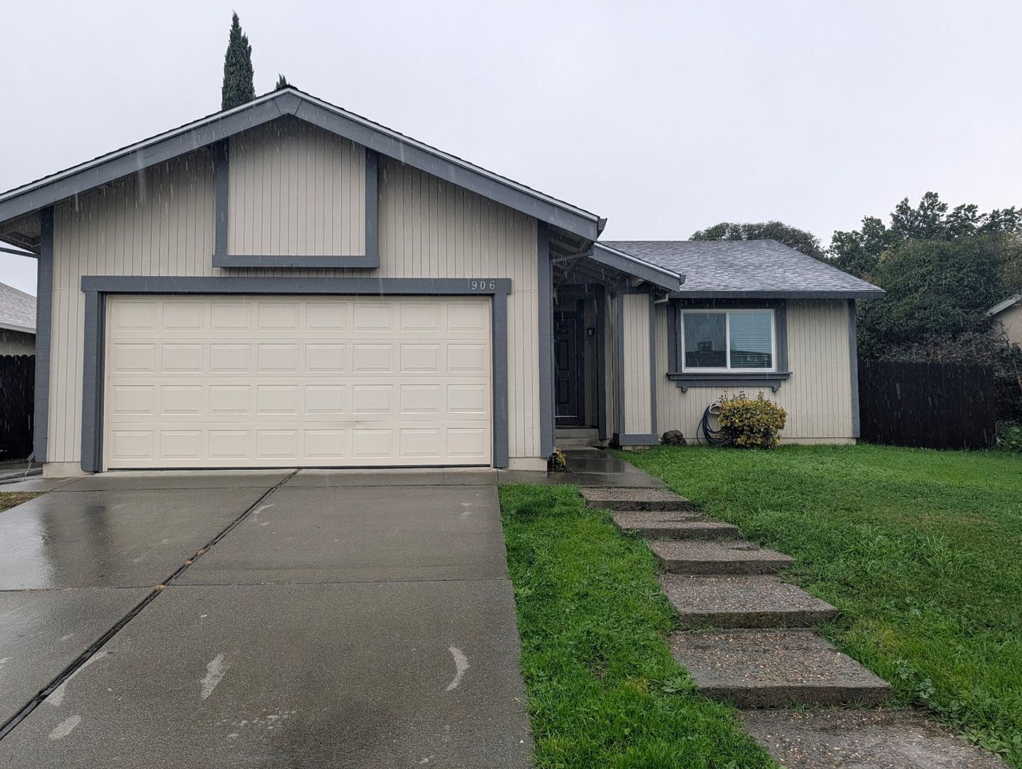 Suisun City House: 906 Javan Way