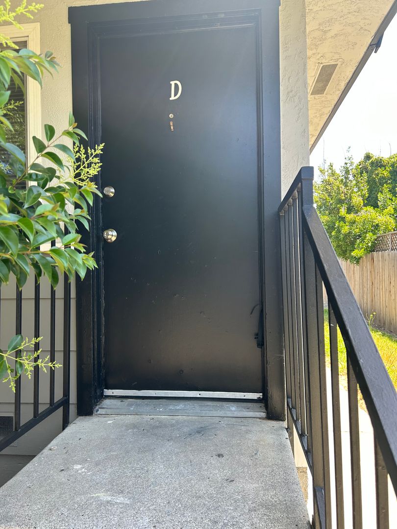 Fairfield Apartment: 181-191-205-207-209-211 Pacific Ave.