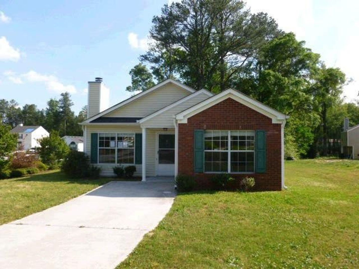 Union City House: 5200 Alexander St.