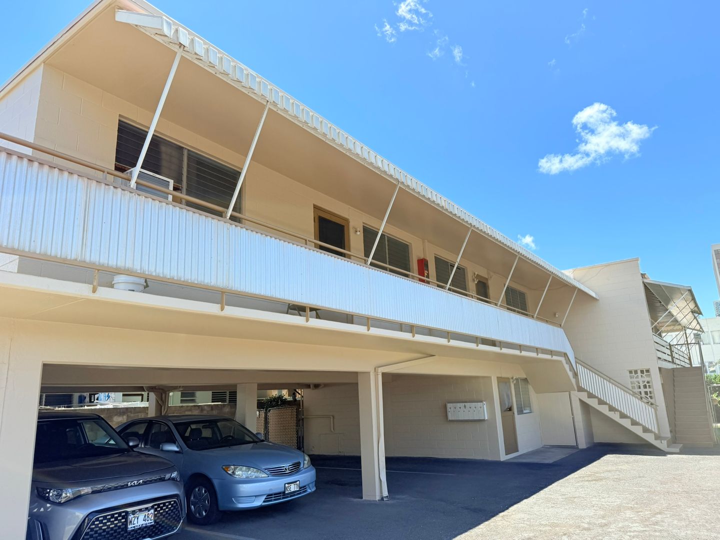 Honolulu Apartment: 1323 Kinau St