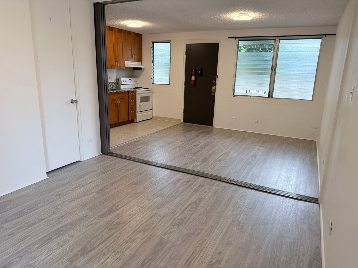 Honolulu Apartment: 1220 Matlock Ave