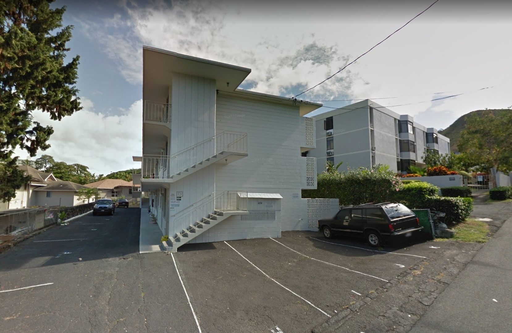 Honolulu Apartment: 1454 Pele Street