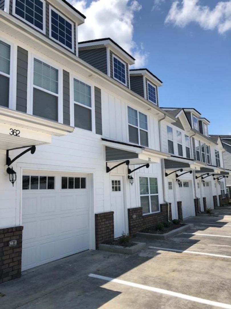 Clarksville Apartment: 346 Landrum Place