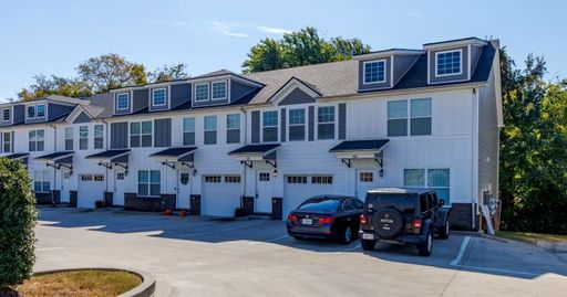 Landrum Place- 3 Bedroom – photo 1