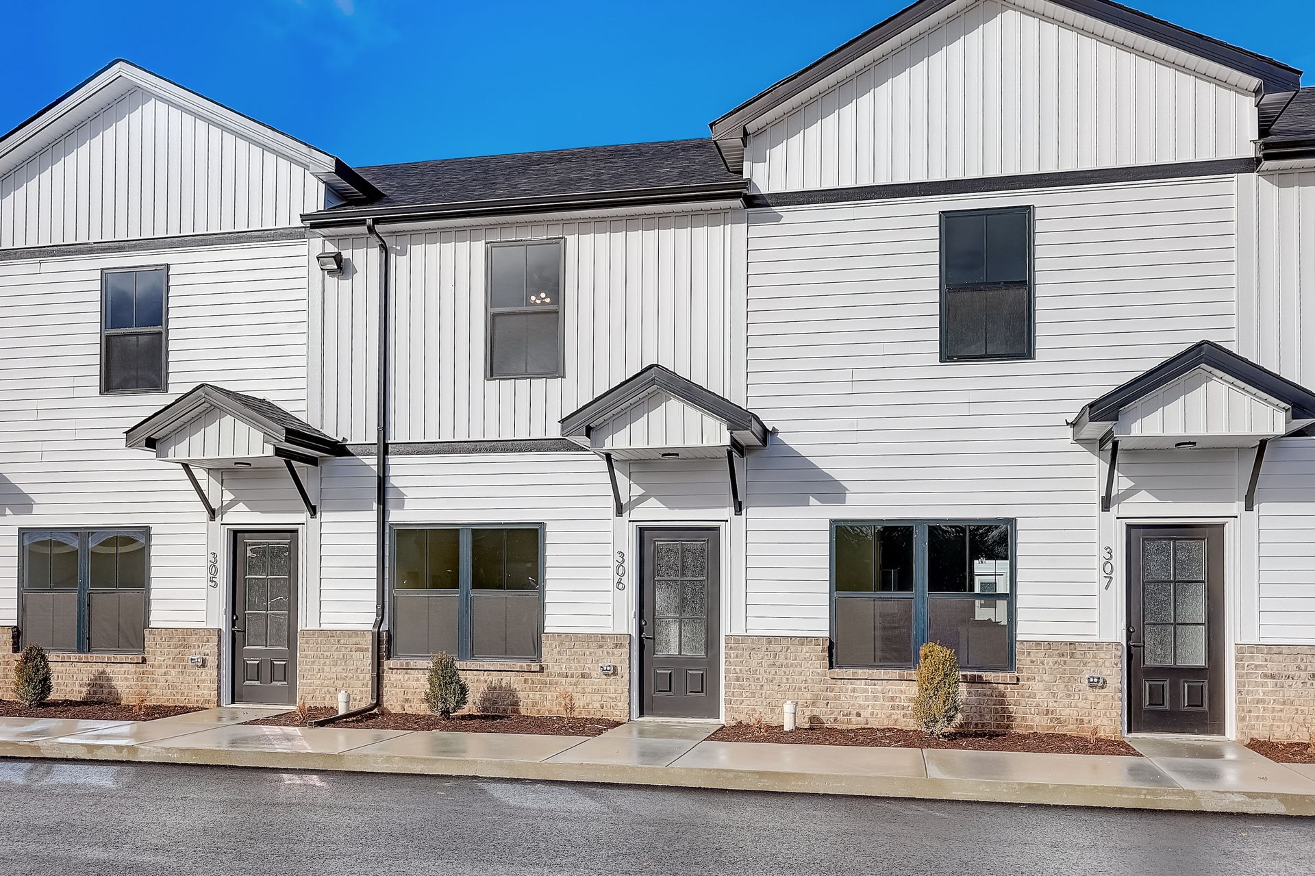 Clarksville Apartment: 630 Huntco Dr