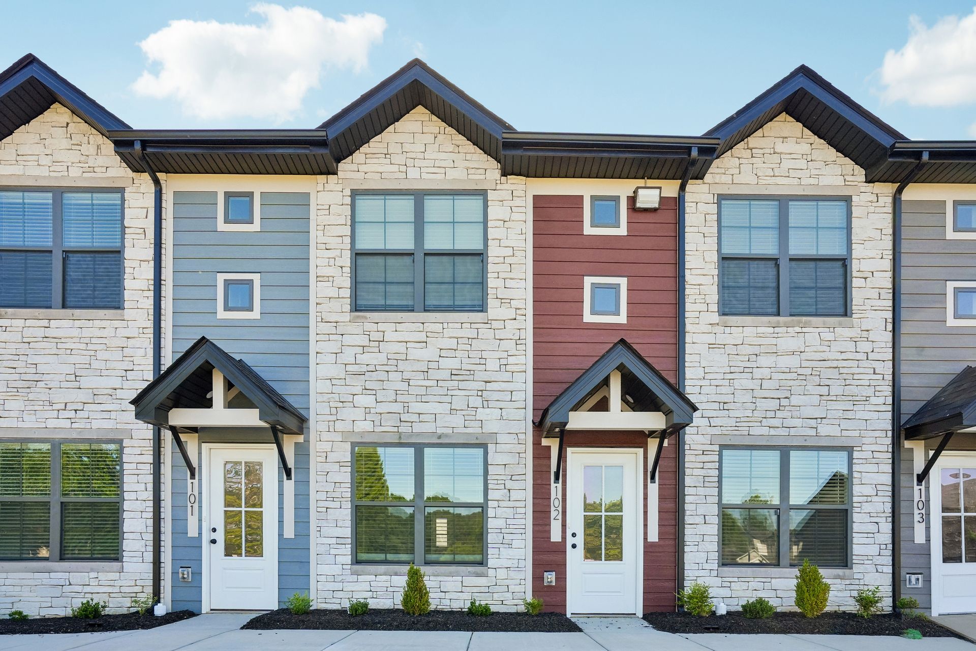 Clarksville Apartment: 1494 Golf Club Ln