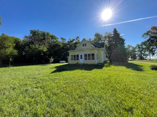 Rare Farmhouse Rental on 10 Wooded Acres Near Lennox