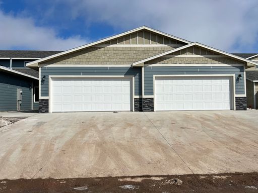 Brand new townhomes on Copalis – photo 1