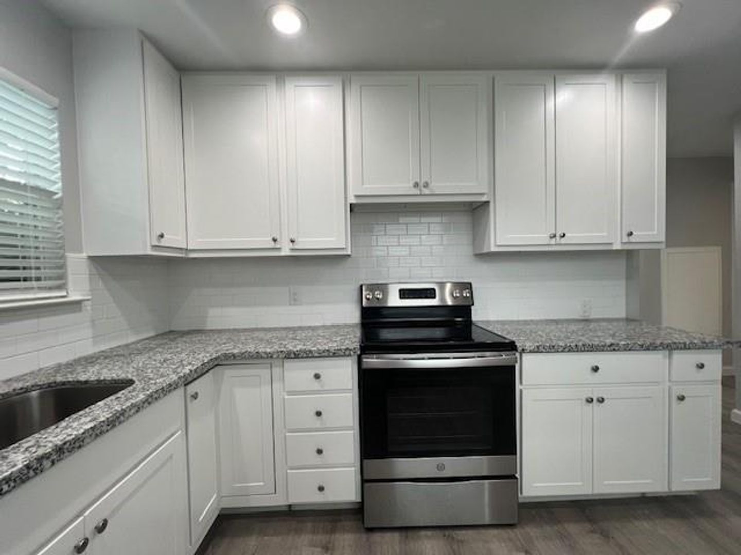 McKinney Apartment: 304 Oak St