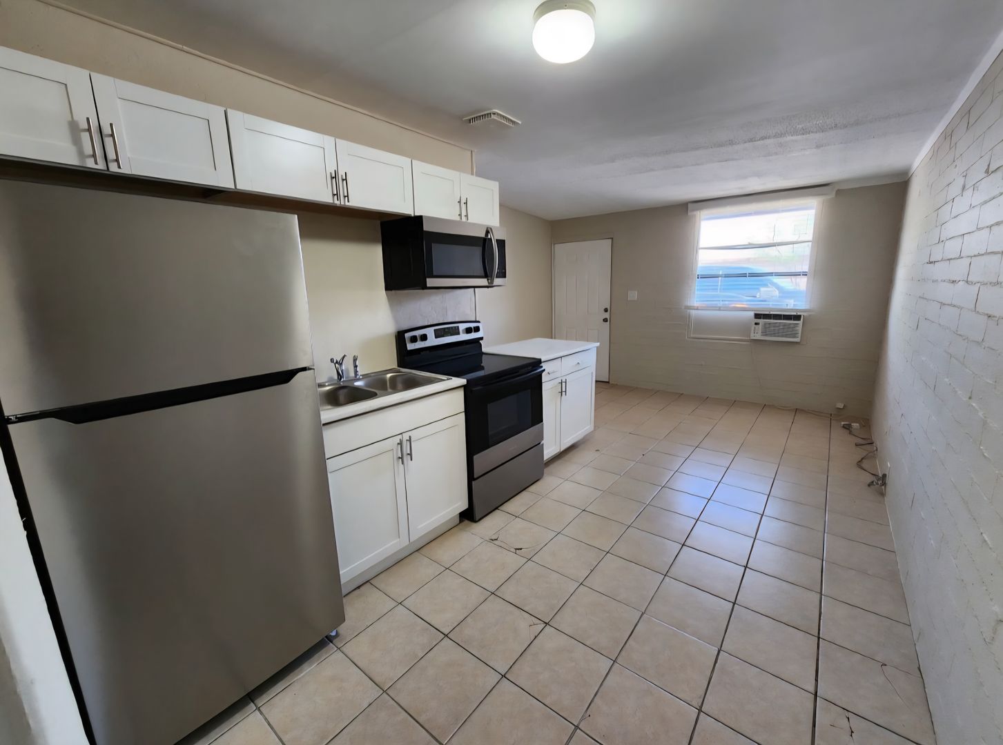 Tucson Apartment: 2921 N Geronimo Ave.