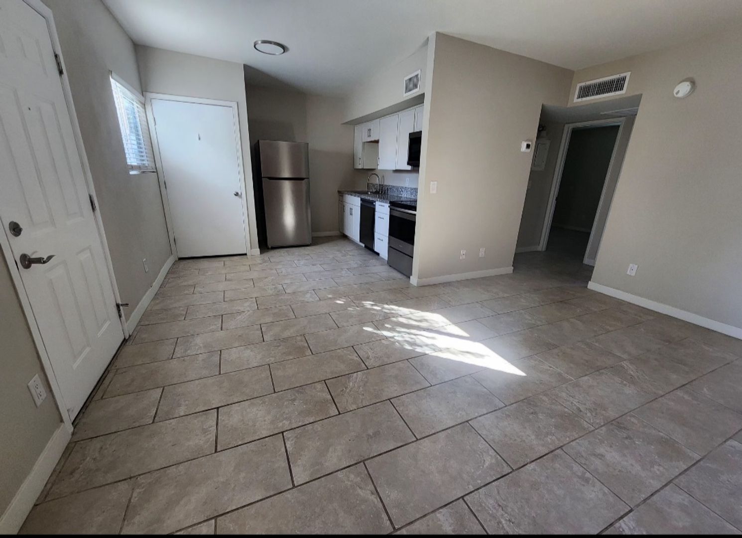 Tucson Apartment: 501 E Glenn St.
