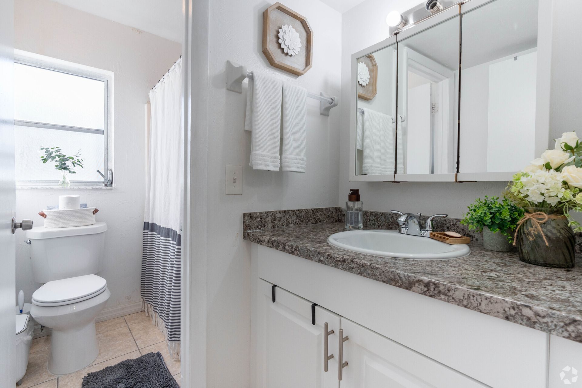 Fort Myers Apartment: 3011-3027 Broadway