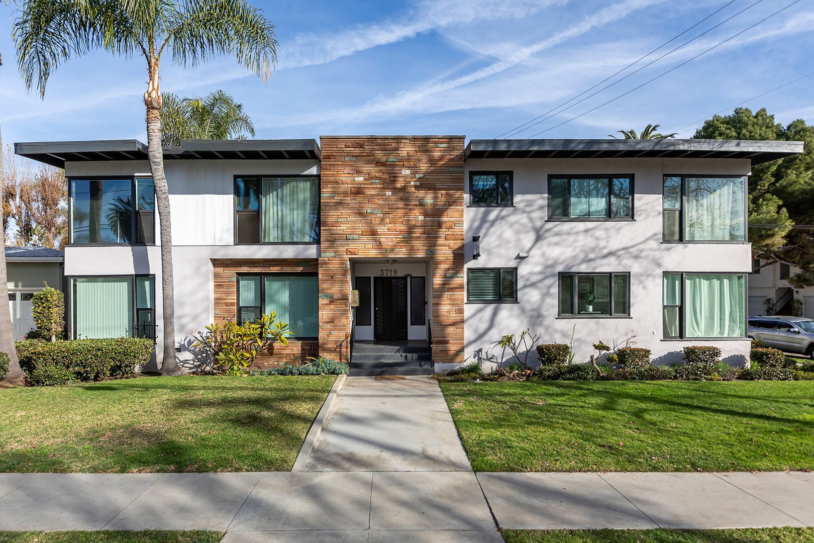 Long Beach Apartment: 3719 East 1st Street - Unit A