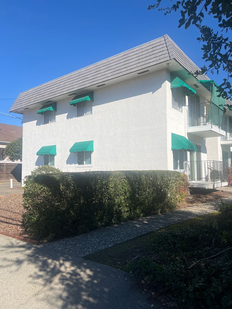 Cloverdale Apartment: 314 N. Cloverdale Blvd