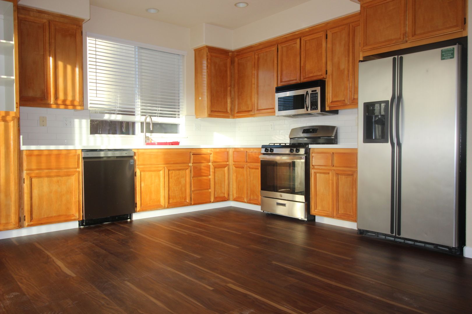 Santa Rosa House: 2514 Edgewater Dr