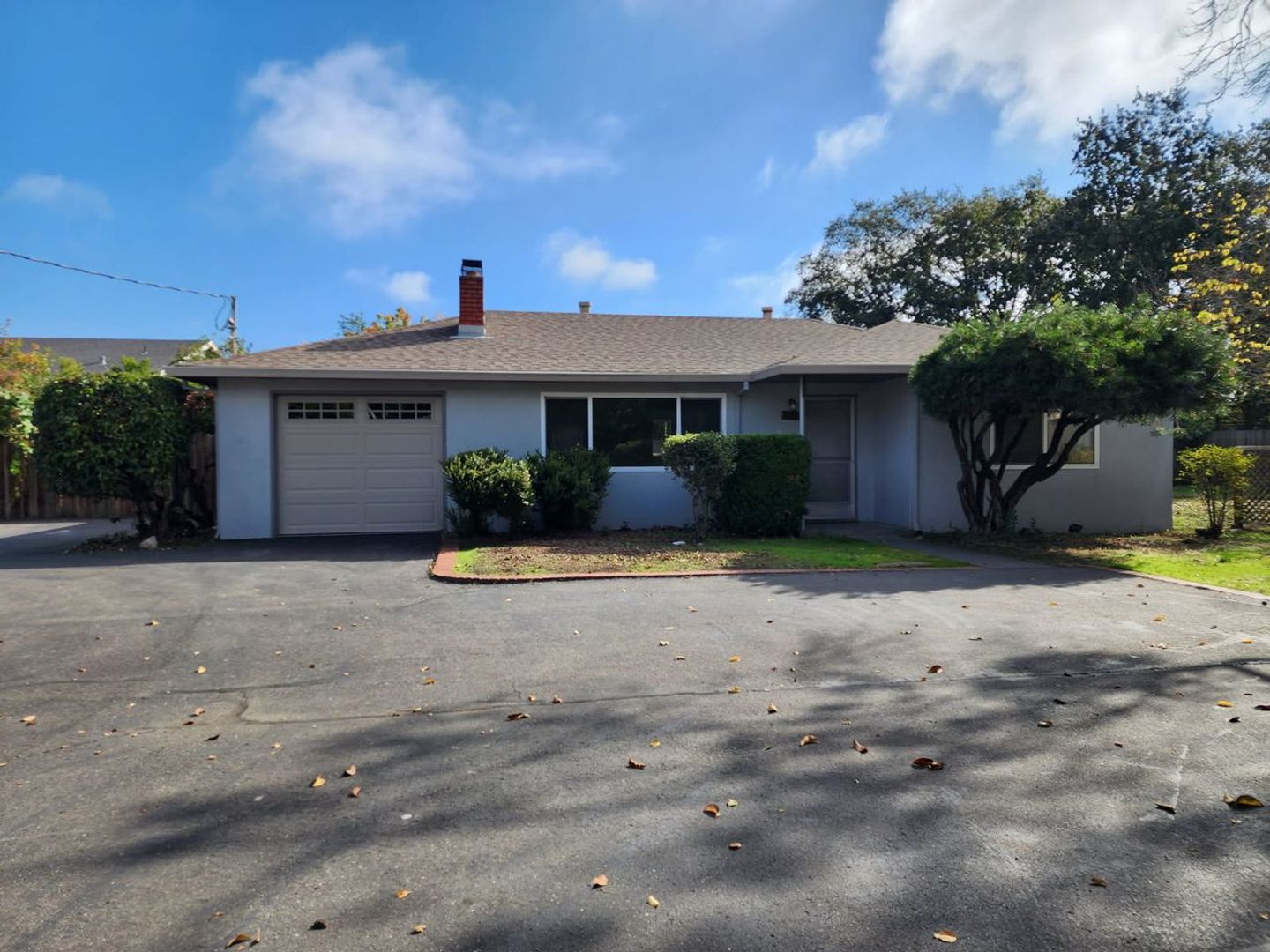 Santa Rosa Apartment: 700 W. College Ave.