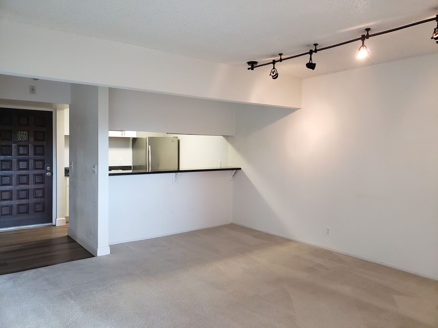 Santa Rosa House: 1453 Neotomas Ave #208