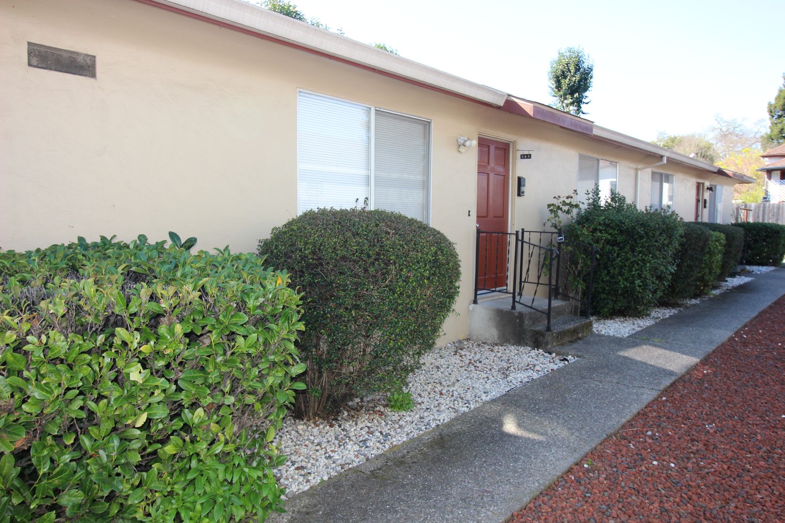 Santa Rosa Apartment: 205 & 207 W. 7th Street