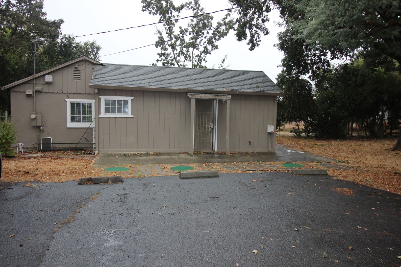 Santa Rosa Apartment: 672 Irwin Lane