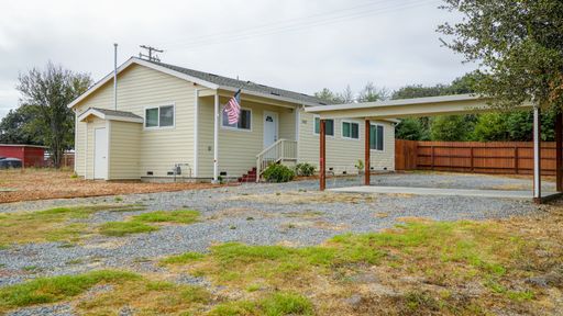 Equine-Friendly Home on 5 Acres with Pasture Space! – photo 1