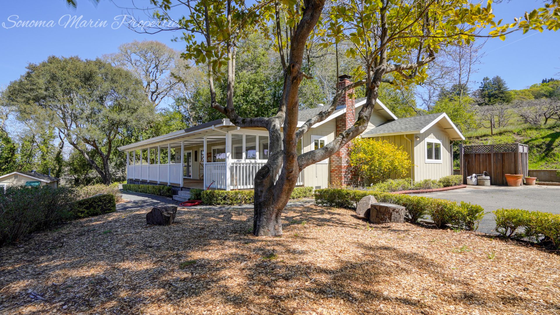 Sebastopol House: 9965 Bodega Hwy
