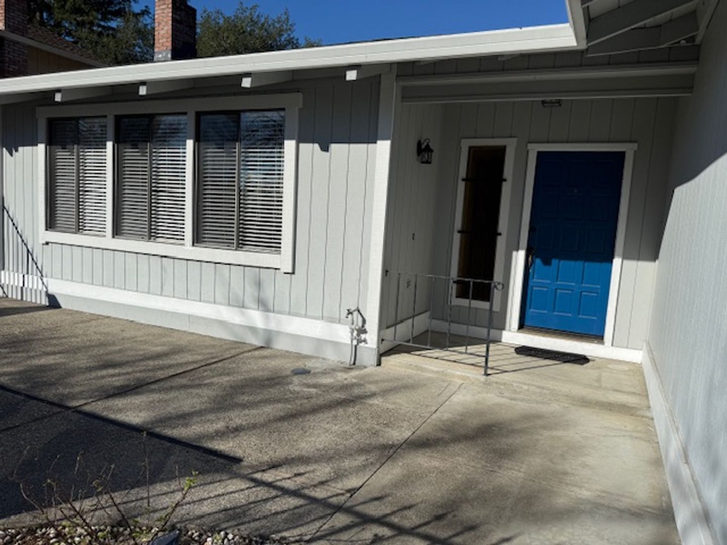 Santa Rosa House: 676 Rinaldo Street