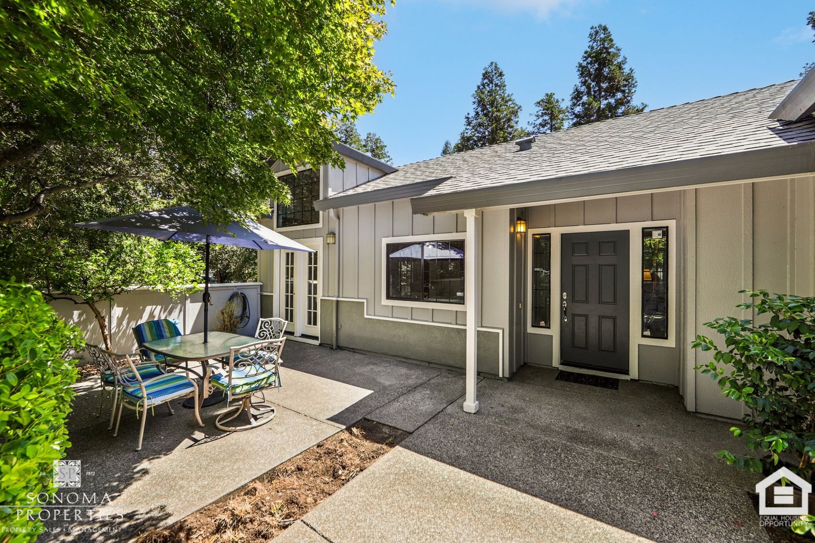 Sonoma House: 709 Amherst Circle