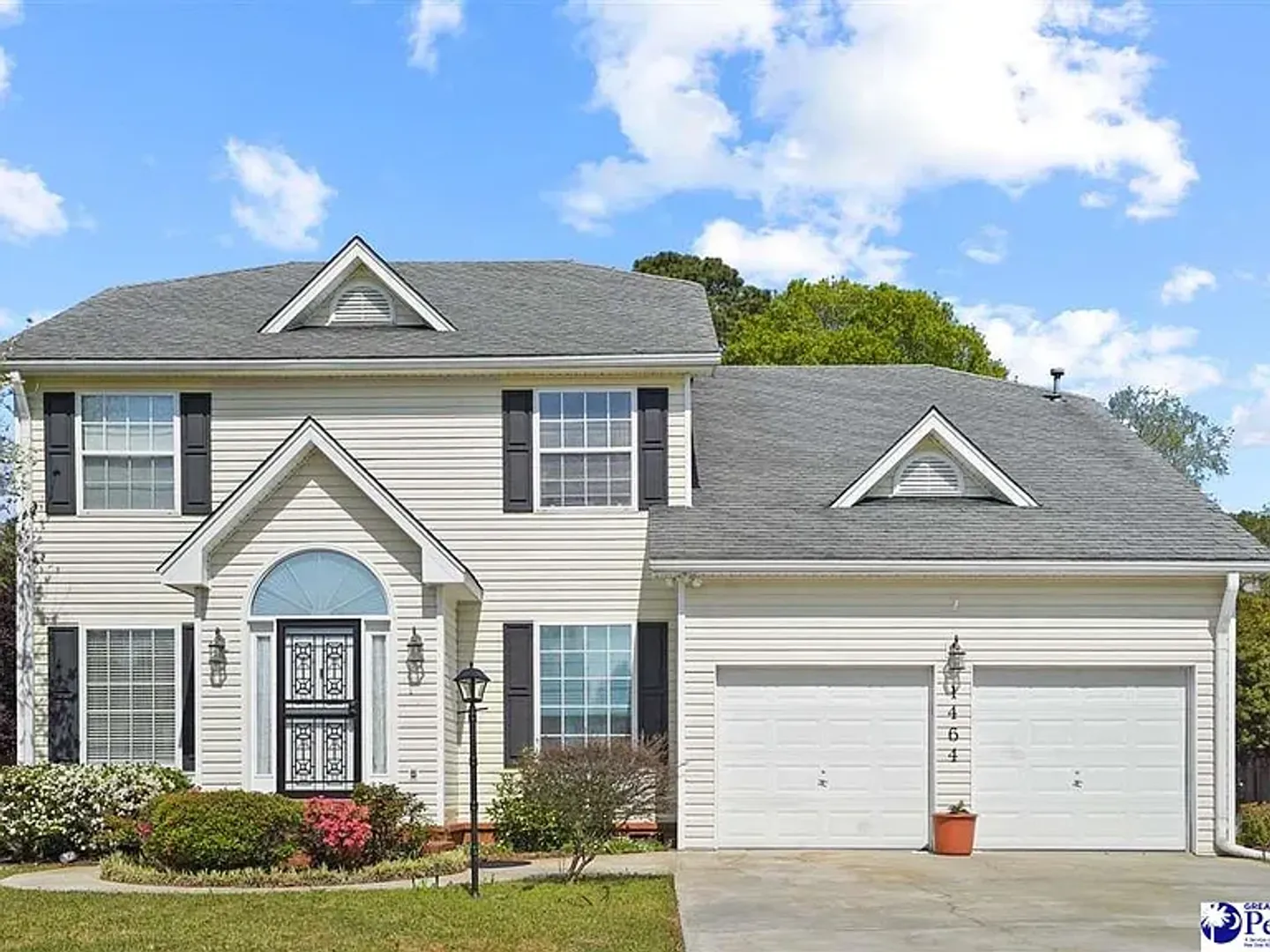 Florence House: 1464 Chandler Cir