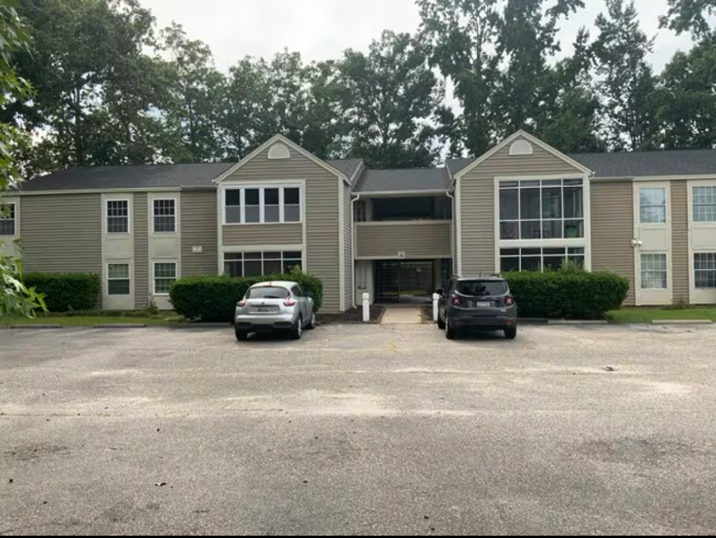 Florence Condo: 701 Coventry Lane Apt B5