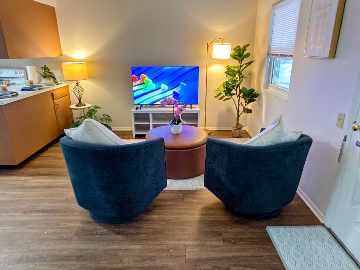 Evansville Apartment: 1450 Luther Square