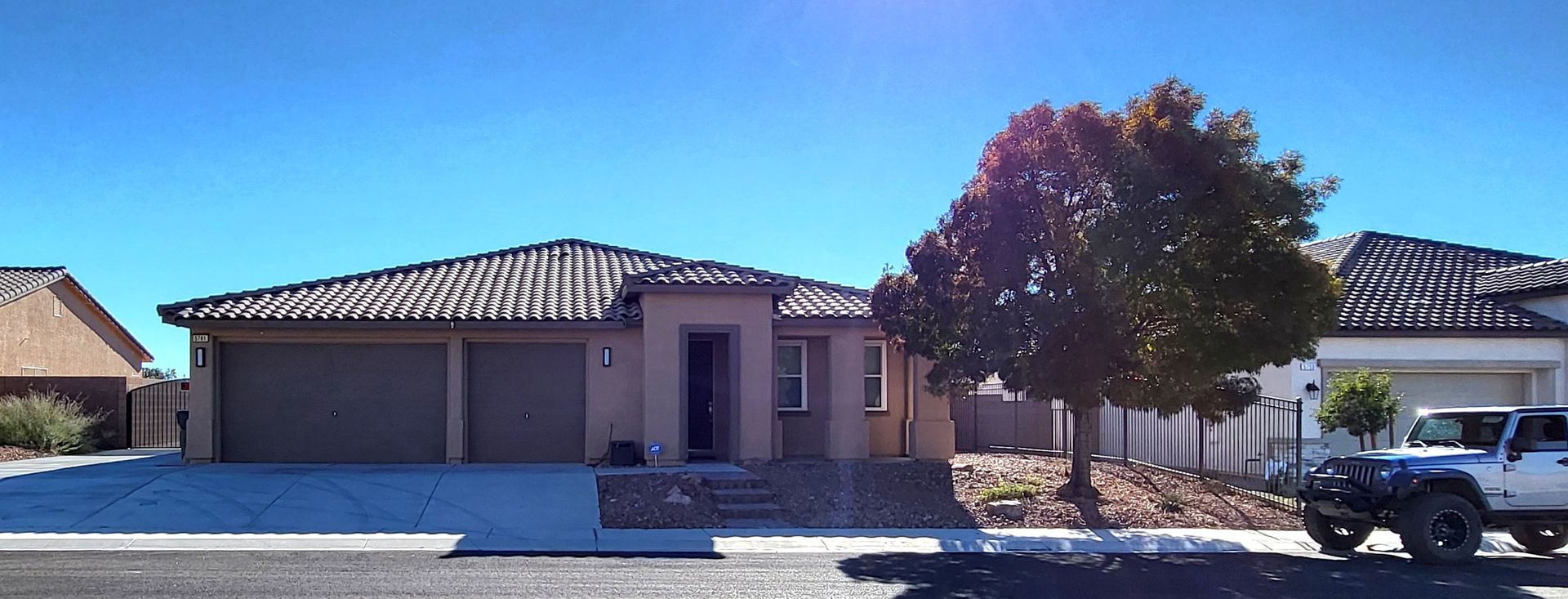 Pahrump House: 5761 E Badlands Ln