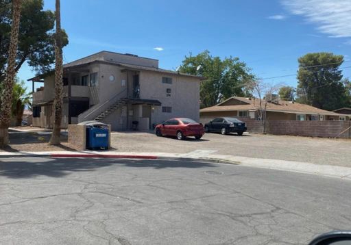 First Floor 2 Bed 2 Bath Fast Move In – photo 1
