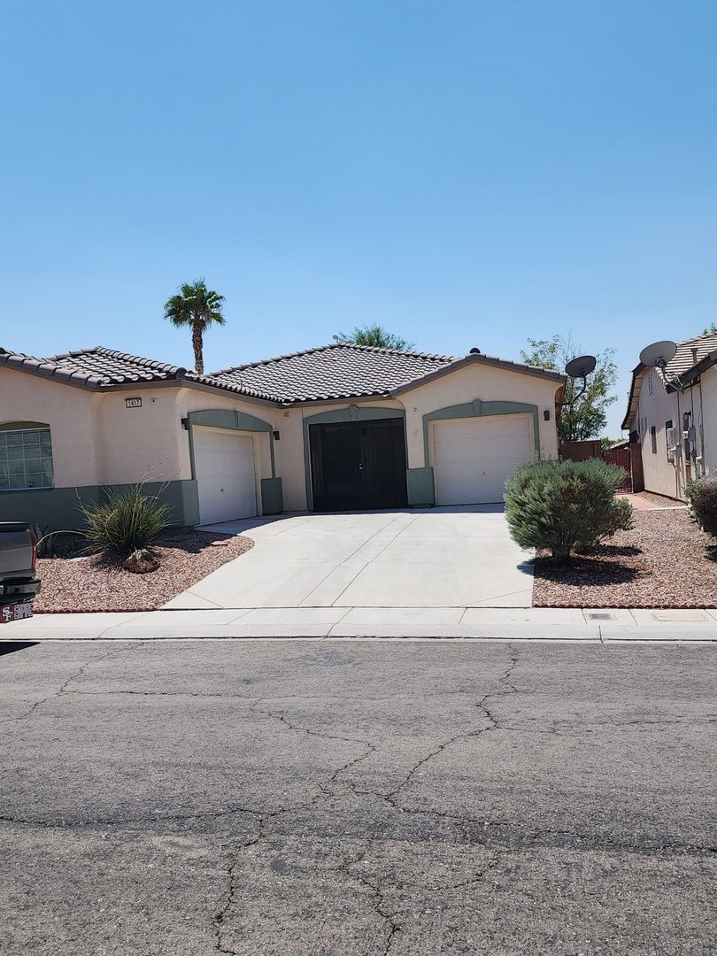 North Las Vegas House: 1417 Sagebrush Ranch Way