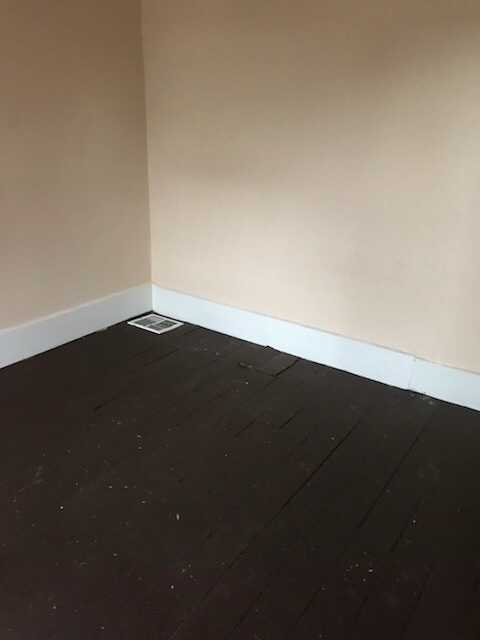 Newark Apartment: 88 N Buena Vista St
