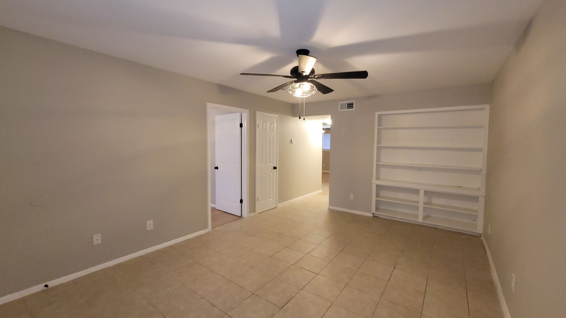 Balcones Heights Apartment: 516 Gentleman Road