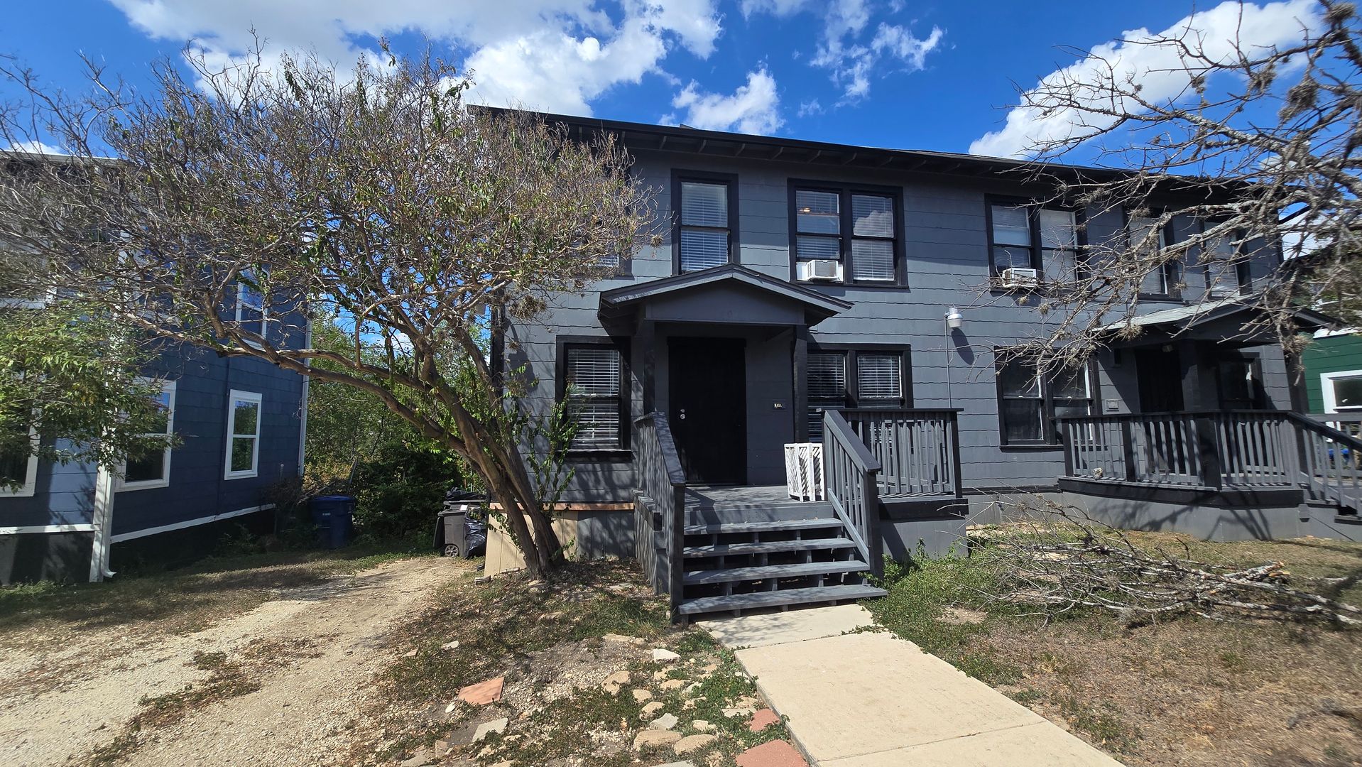 San Antonio Apartment: 407/409 Natalen Avenue