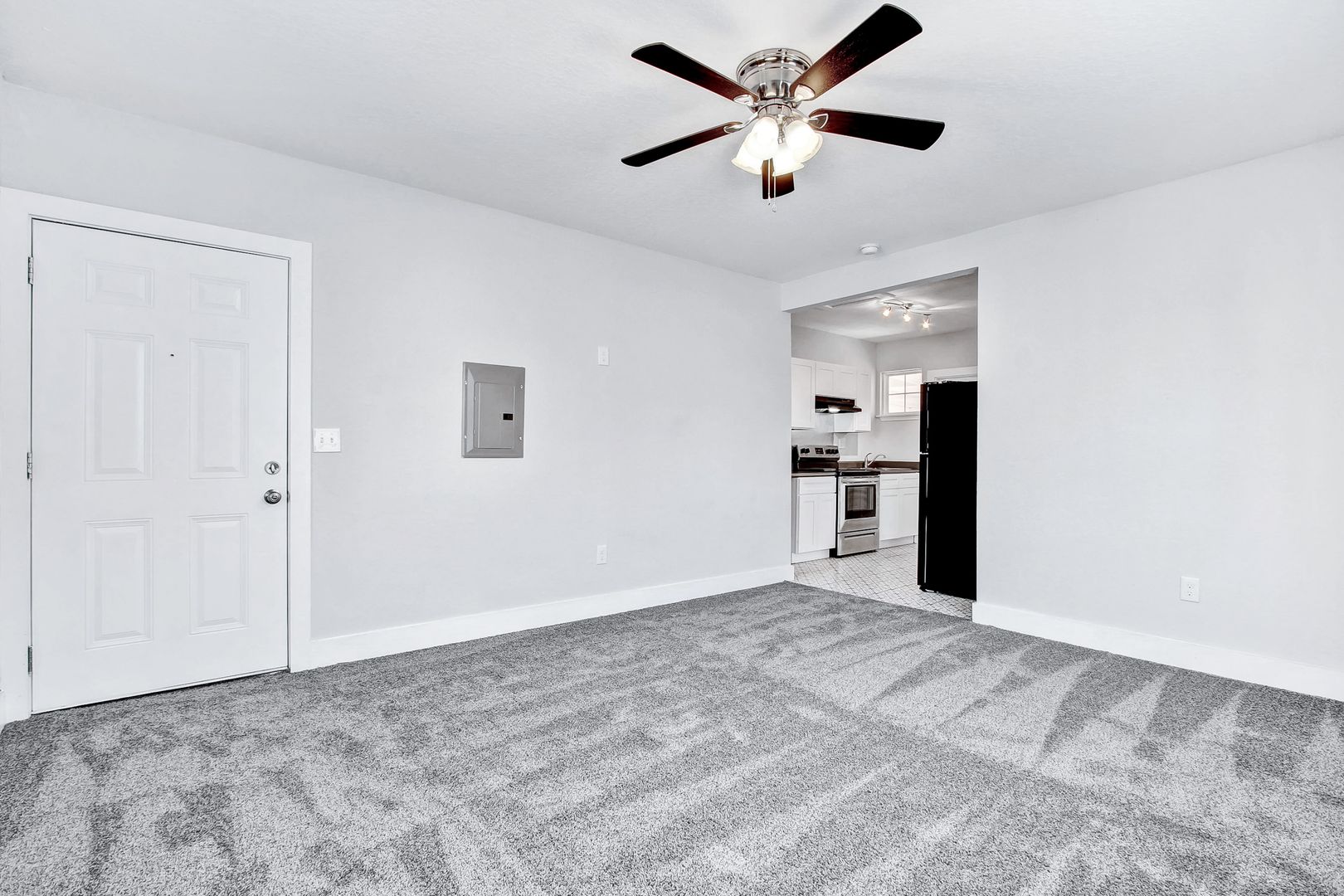 San Antonio Apartment: 1020 W French Place