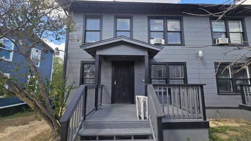 Charming 2-Bedroom Duplex Near Broadway in Mahncke Park – photo 1