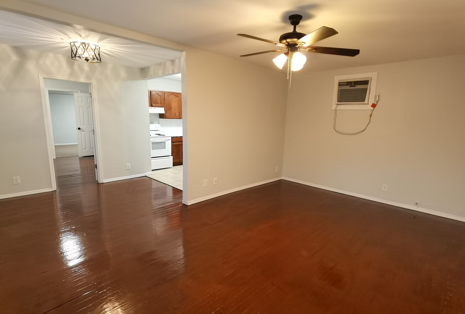 San Antonio Apartment: 137 E. Norwood Court