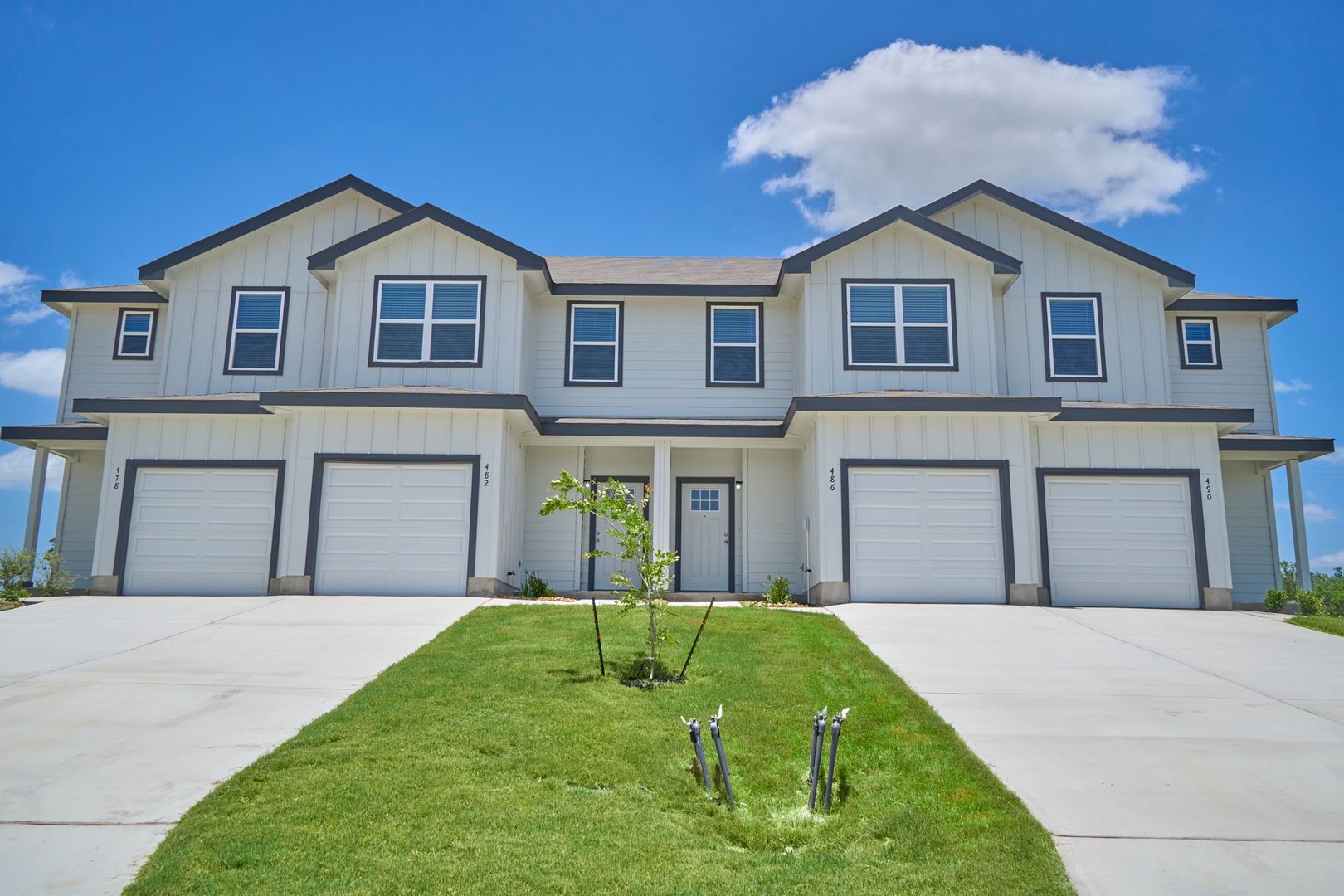 San Antonio Townhome: 490 Abigail Alley