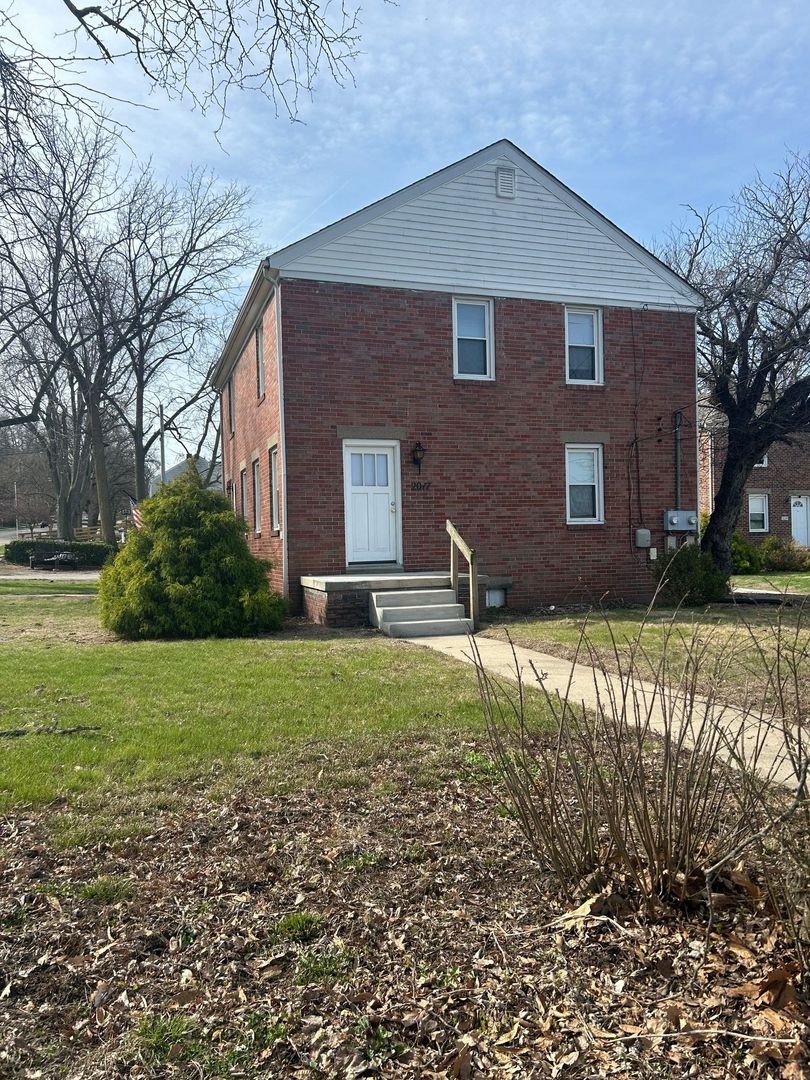 Lafayette Apartment: 2017 Elmwood Ave & 1040 N 21st St