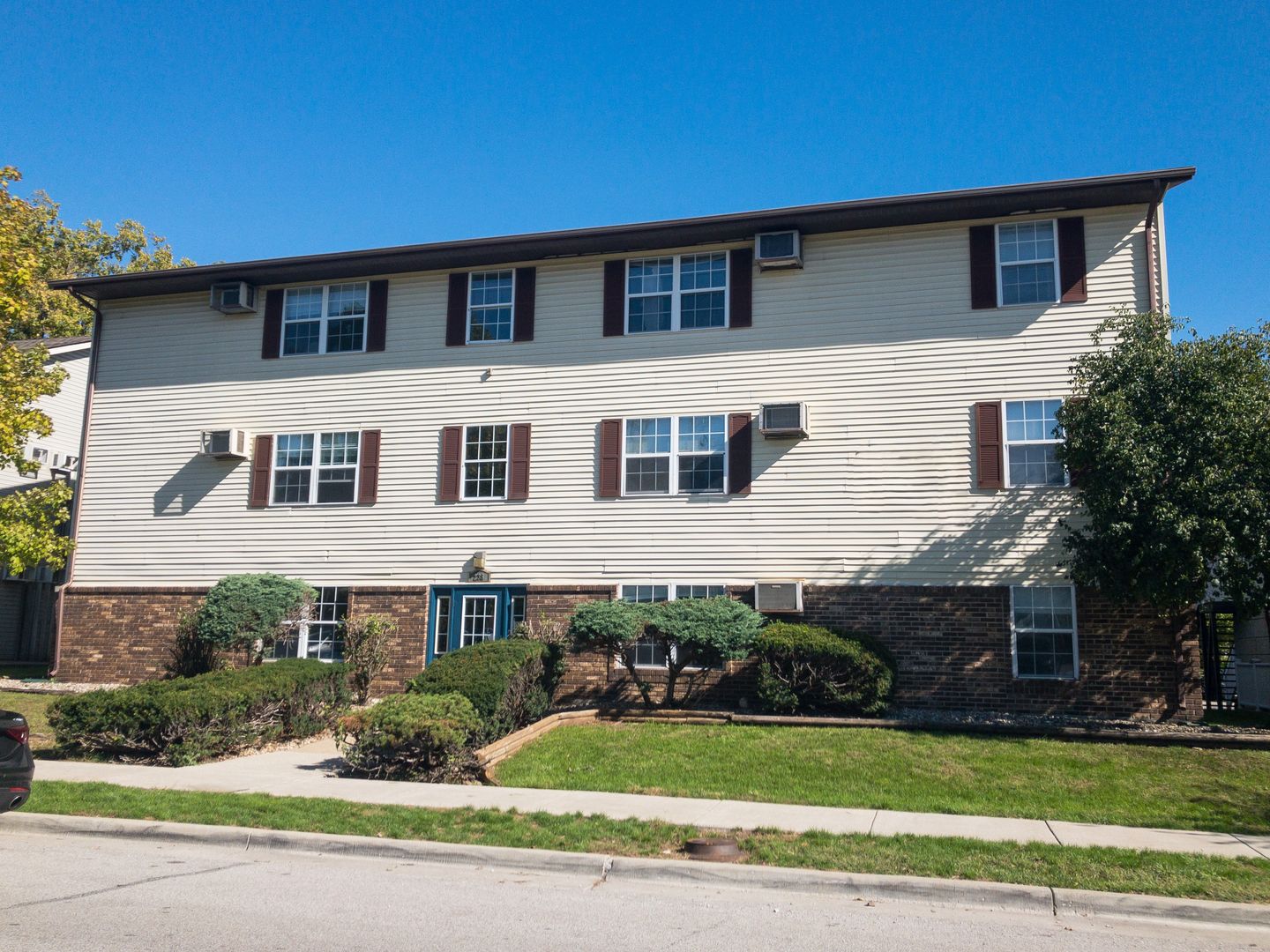 West Lafayette Apartment: 238 S. Grant St.