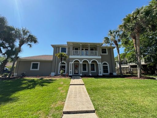 826 Blvd Of The Champions Shalimar, FL 32579