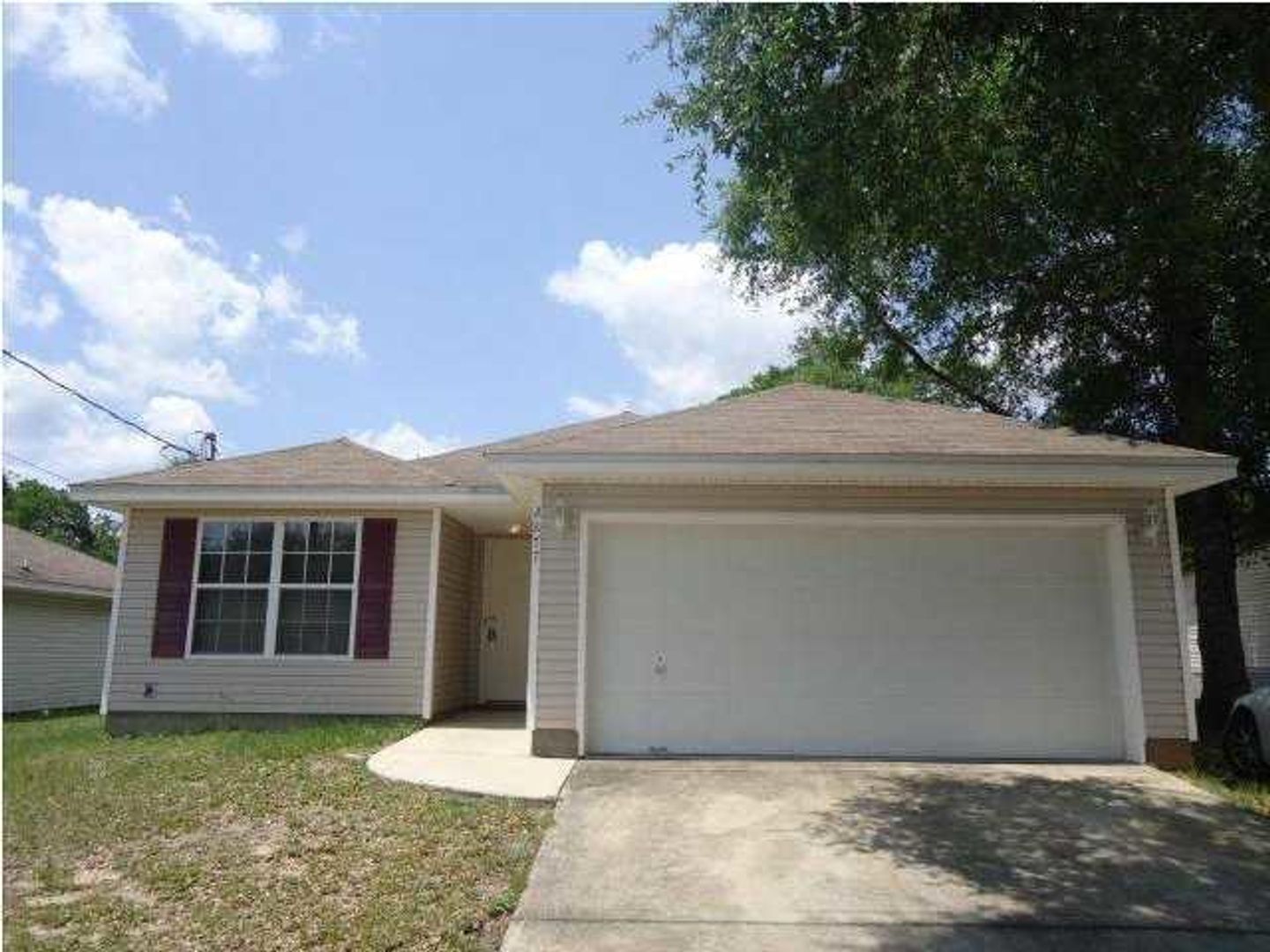 Crestview House: 2877 Aplin Rd.