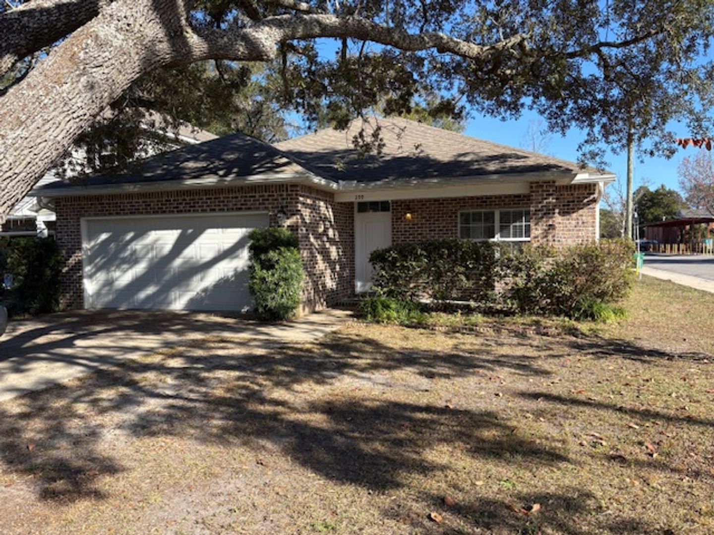 Niceville House: 299 Niceville Avenue