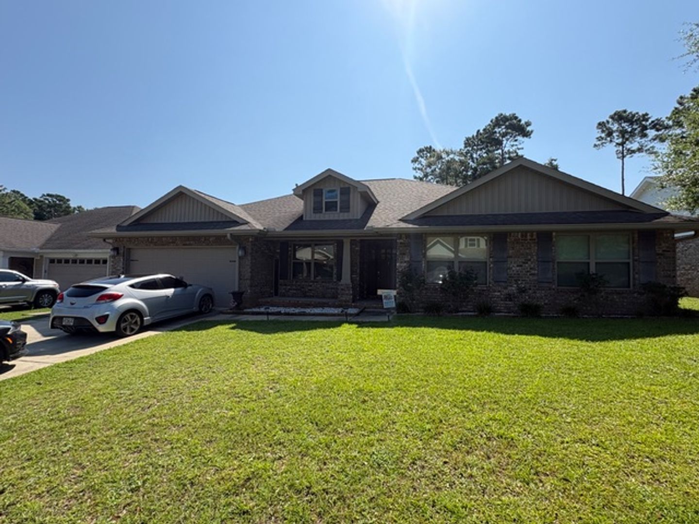 Crestview House: 6023 Trestle Street