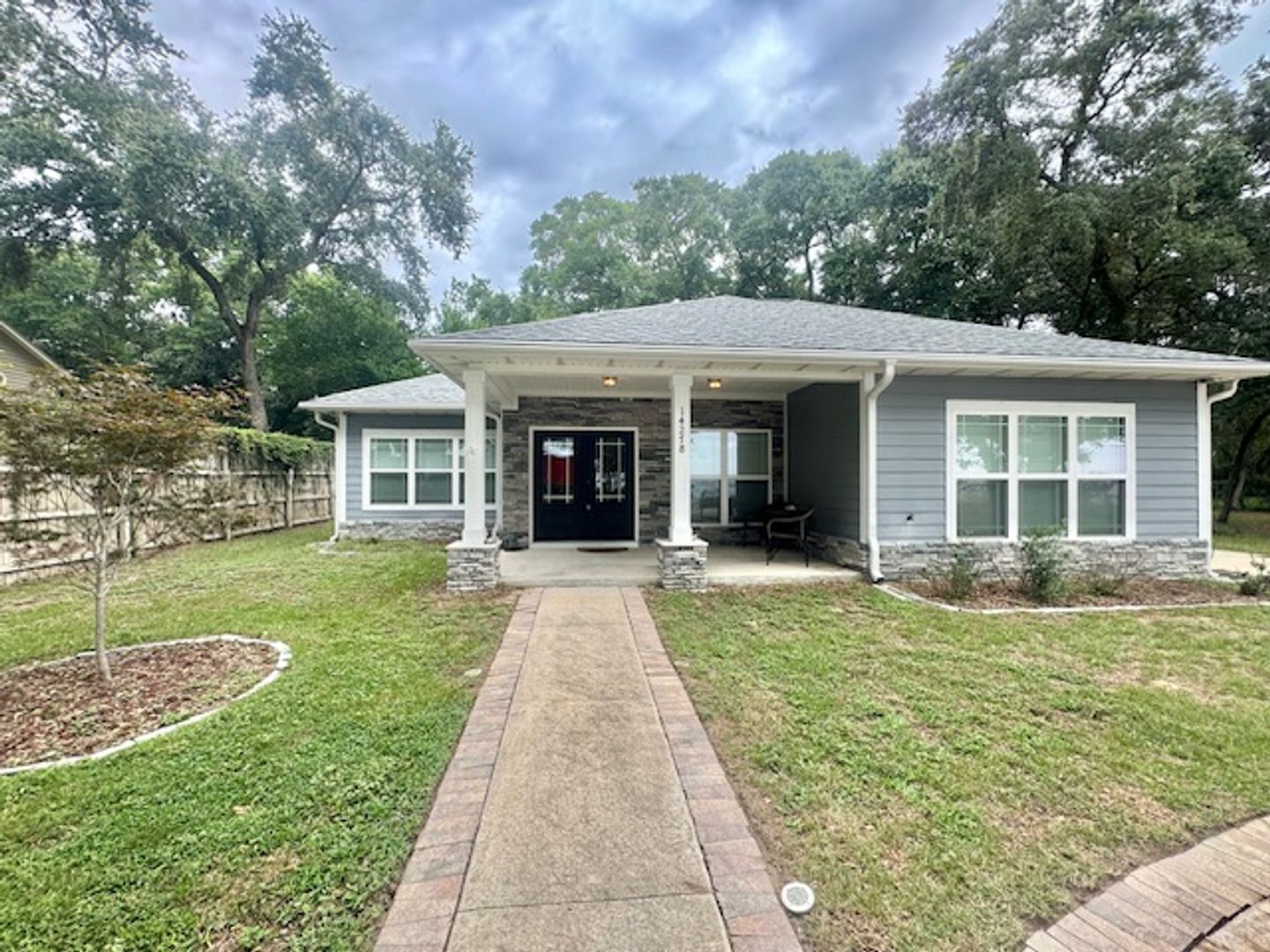 Niceville House: 14278 St. Hwy 20