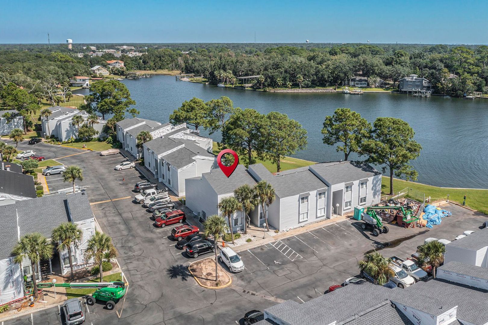 Shalimar House: 101 Old Ferry Rd Unit 27B